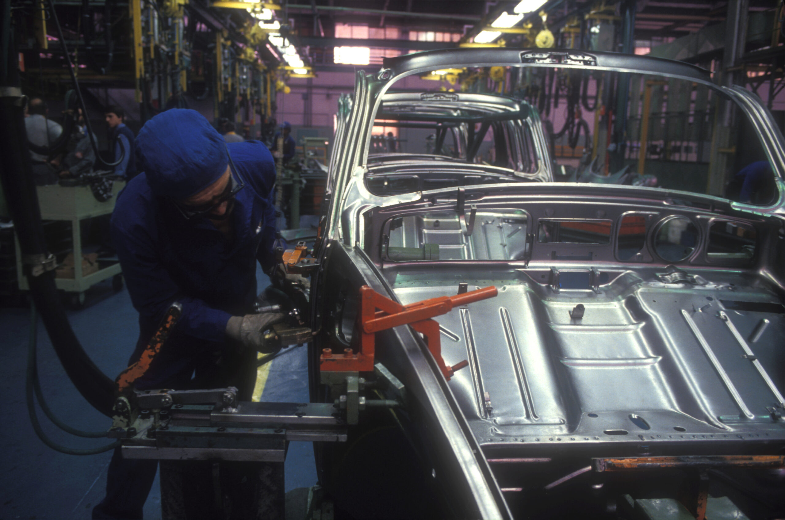 Automotive-Assembly-Line-scaled
