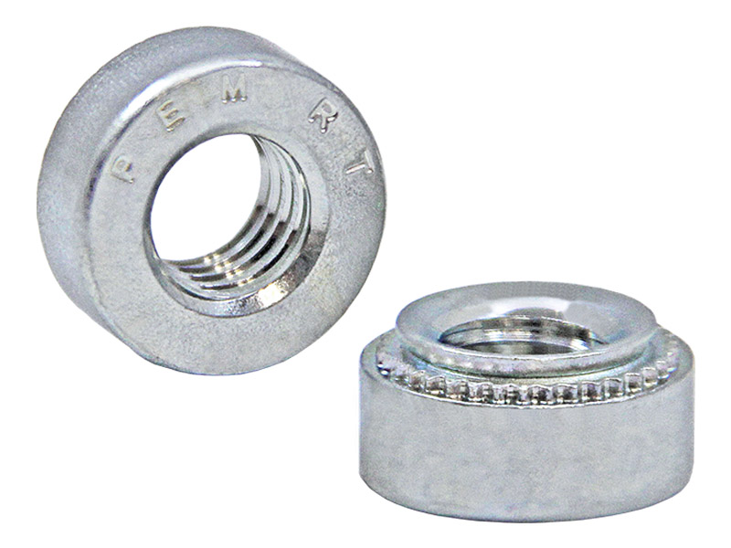 Self-clinching, ramped thread lock nut